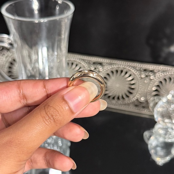 Gold Star Ring - Picture 4 of 7